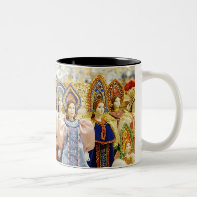 Tasse 2 Couleurs Poupées dans des costumes russes traditionnels (Droit)