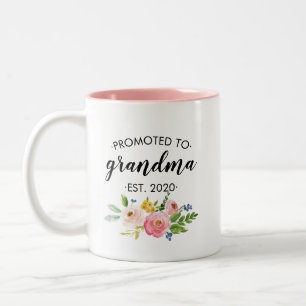 Tasse 2 Couleurs Promu au rose floral de grand-mère personnalisé