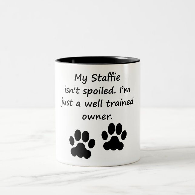 Tasse 2 Couleurs Propriétaire bien entraîné de Staffie (Centre)