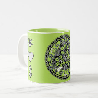 Tasse 2 Couleurs Queen Of The Snakes (hand-drawn monochrome)