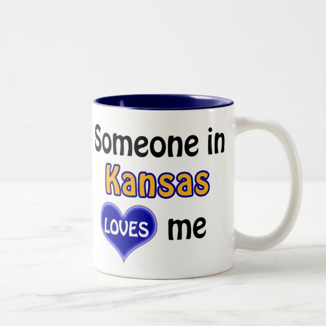 Tasse 2 Couleurs Quelqu'un au Kansas m'aime (Droit)
