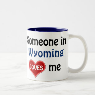 Tasse 2 Couleurs Quelqu'un au Wyoming m'aime