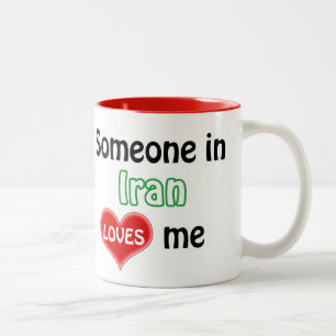 Tasse 2 Couleurs Quelqu'un en Iran m'aime