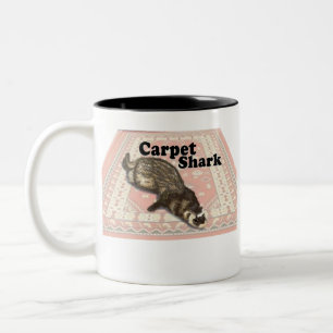 Tasse 2 Couleurs Requin de tapis Furet sable sur tapis