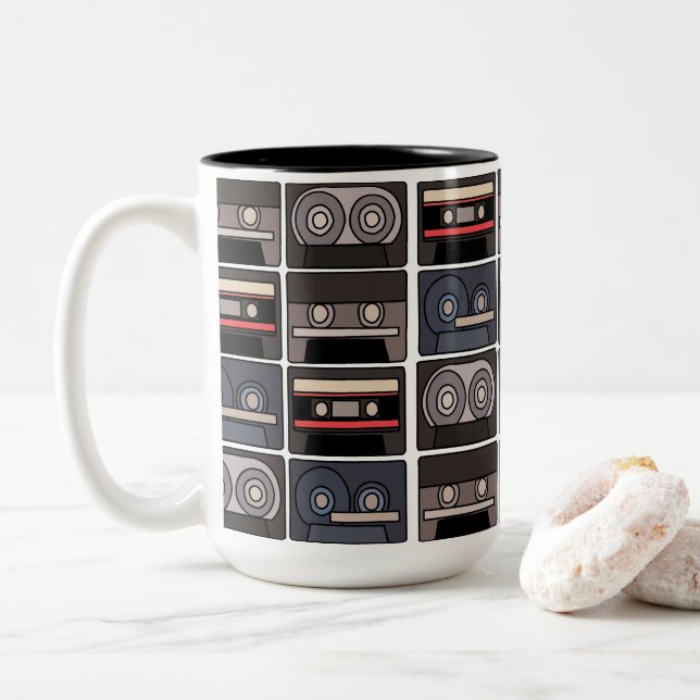 Tasse 2 Couleurs Rétro bande de cassettes (Avec donut)
