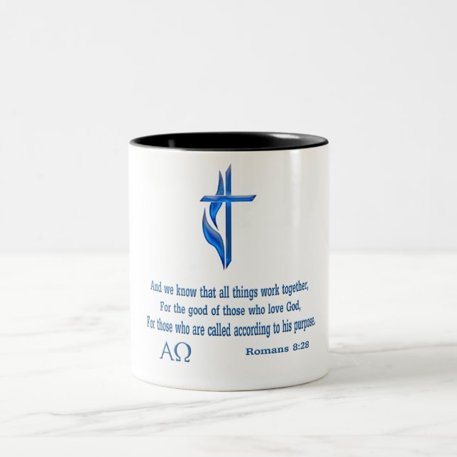 Tasse 2 Couleurs Romains 8:28 cadeaux (Centre)
