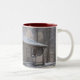 TASSE 2 COULEURS SHACK SUR UN TAPIS BLANC