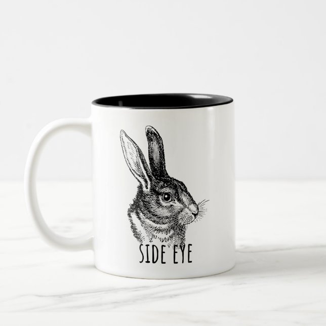 Tasse 2 Couleurs Side Eye Funny Bunny (Gauche)