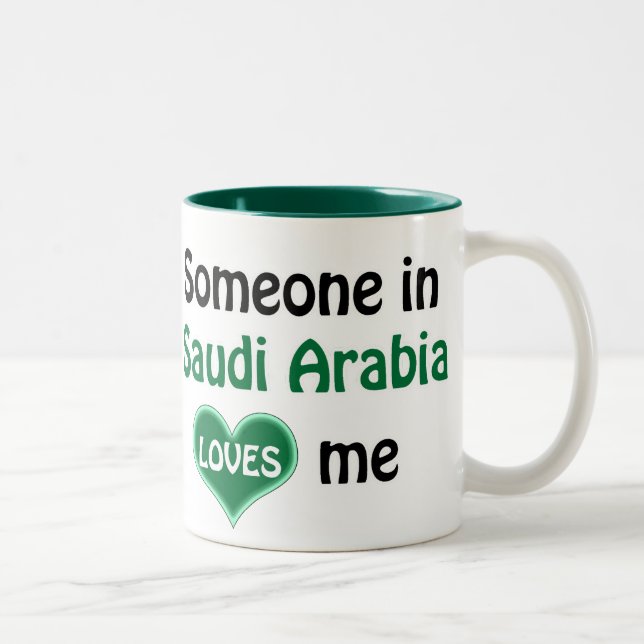 Tasse 2 Couleurs Someone in Saudi Arabia loves Me (Droit)