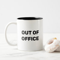 Travail hors bureau de la maison drôle