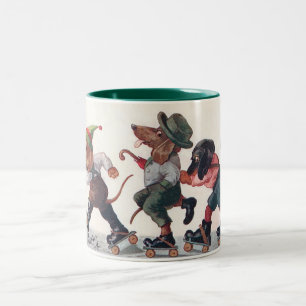 Tasse 2 Couleurs Trois teckels de patinage - un chien