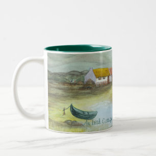 Tasse 2 Couleurs "Un cottage irlandais" par Brigid O'Neill Hovey