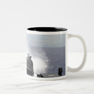 Tasse 2 Couleurs Un coussin d'air de barge de débarquement