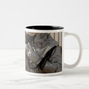 Tasse 2 Couleurs Un sapeur-pompier irakien