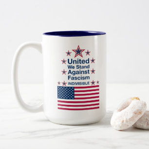 Tasse 2 Couleurs Unis nous sommes debout contre le fascisme