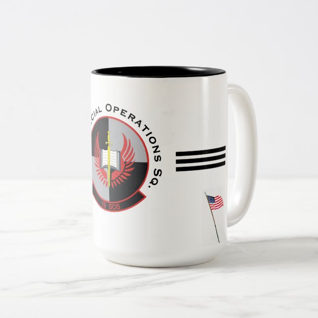 Tasse 2 Couleurs USAF - 19e escadron d'opérations spéciales. (Devant droit)