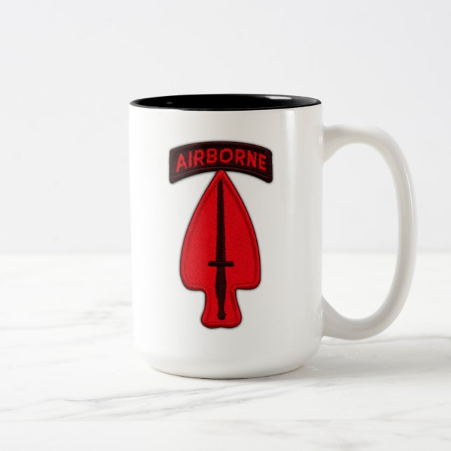 Tasse 2 Couleurs usasoc special ops sof operations command veterans (Droit)