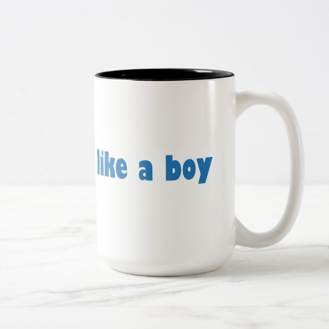 Tasse 2 Couleurs Vous jetez comme un garçon (Droit)