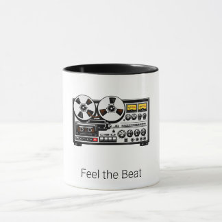 Tasse à café avec cassette audio rétro Feel the Be