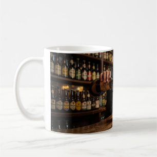 Tasse à café Cozy Tavern Pour in Amber Light