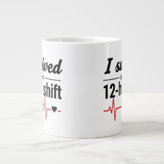 Tasse à café pour infirmière 'J'ai survécu à un au