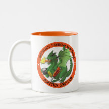 Tasse à deux tons de conception de "hommage" de