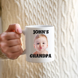 tasse à visage de bébé drôle