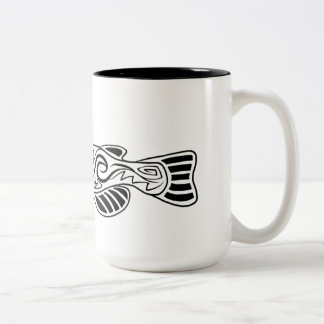 Tasse abstraite de poisson-chat