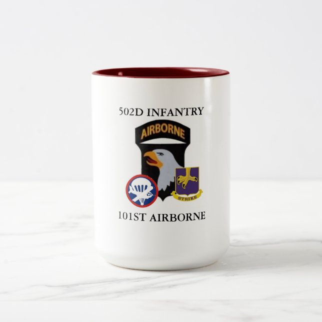TASSE AÉROPORTÉE de l'INFANTERIE 502D 101ST (Centre)