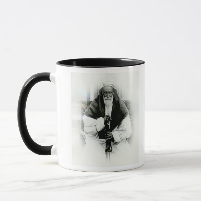 Tasse Al Khalifah d'AIS Ibn Ali (Gauche)