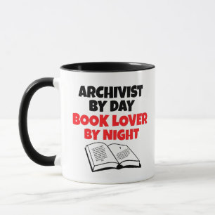 Tasse Archiviste aime lire