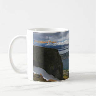 Tasse arctique de falaise de parapentistes