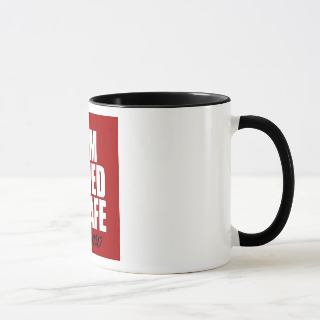 Tasse armée et sûre (Droite)