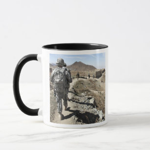 Tasse Armée nationale afghane et soldats des USA