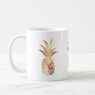 Tasse au motif de l'ananas doré à l'aquarelle