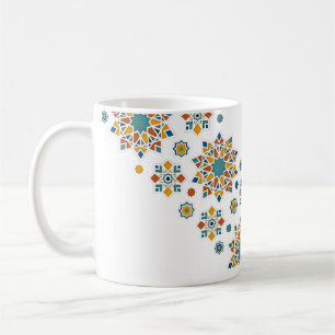 tasse avec avec l'artisanat marocain
