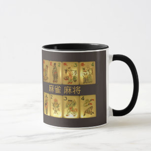 Tasse avec des tuiles de fleur et de saison
