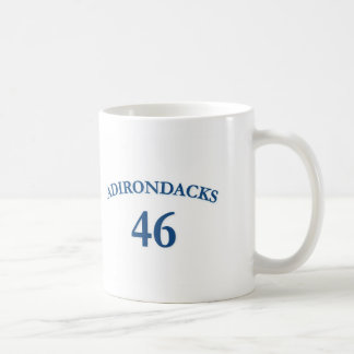 Tasse blanche classique de l'Adirondacks 46