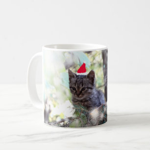 Tasse blanche classique de temps de Noël de chato