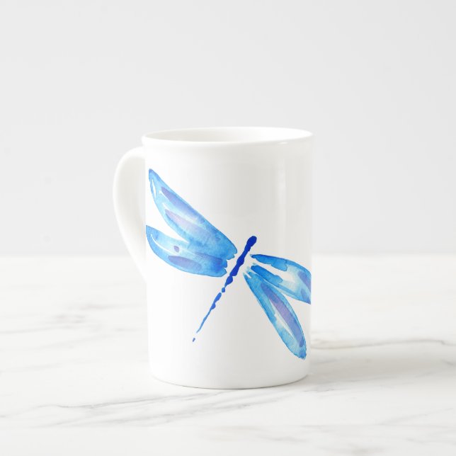 Tasse bleue et pourpre unique de libellule (Devant gauche)