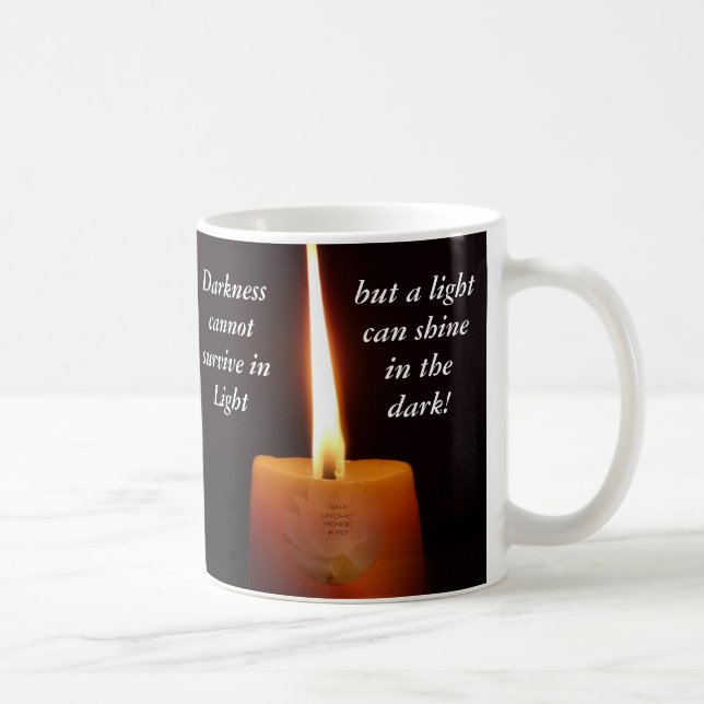 Tasse bouddhiste de SGI avec la bougie de Lotus et (Droite)
