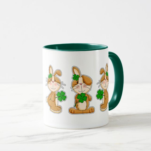 Tasse Bunnies avec Shamrock St. Patrick's Day Custom (Devant droit)