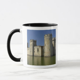Tasse Château de Bodiam (1385), reflété dans les douves,