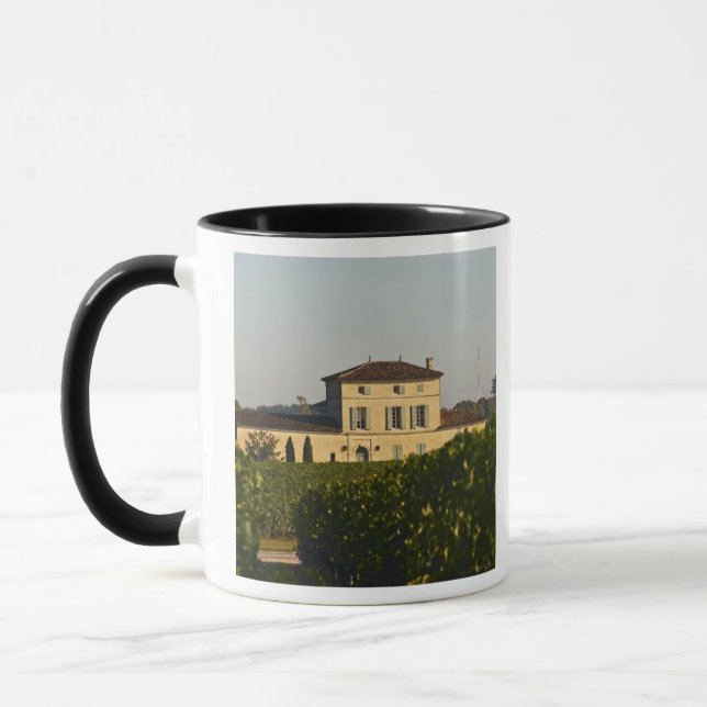 Tasse Château Lafleur Petrus et vignoble, dans Pomerol, (Gauche)