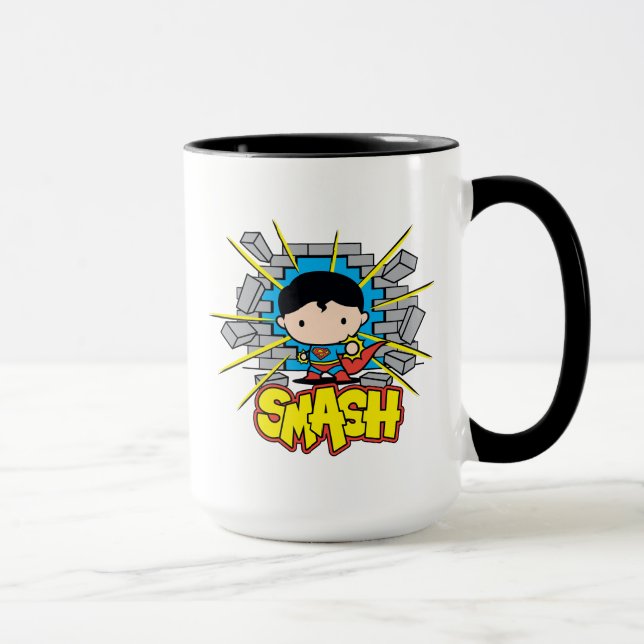 Tasse Chibi Superman Frappant À Travers Un Mur De Brique (Droite)