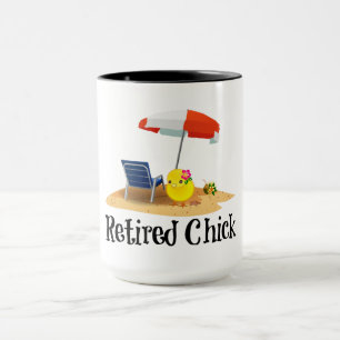 Tasse Chick à la retraite sur la plage