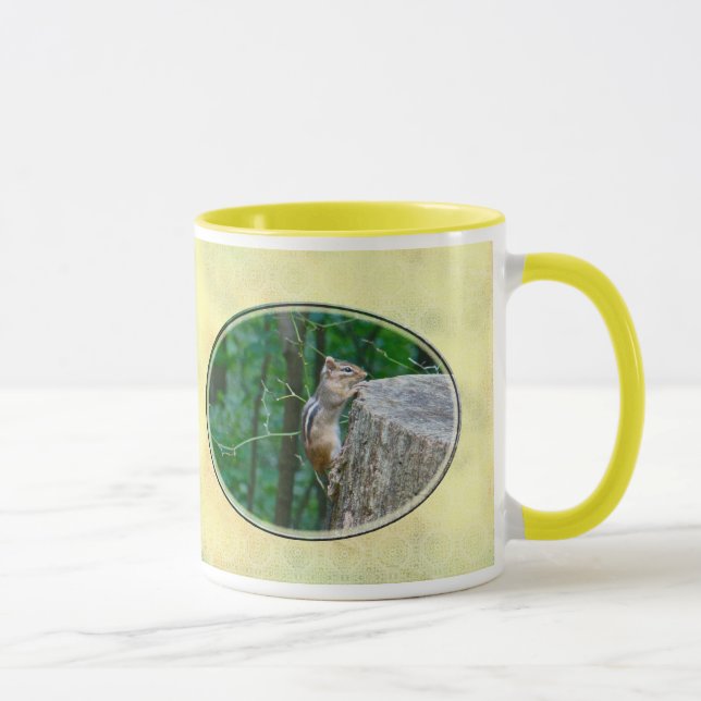 Tasse Chipmunk oriental sur Stump (Droite)