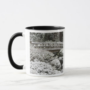 Tasse Chutes de neige dans le jardin japonais de Portlan