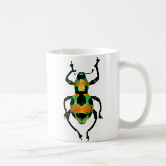 Tasse colorée de scarabée