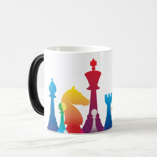 Tasse colorée d'échecs